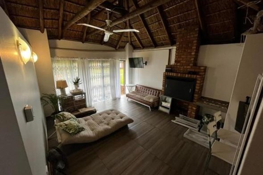 8 Bedroom Property for Sale in Broederstroom North West